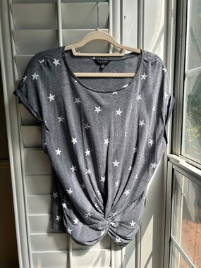Lucky Brand Charcoal Gray Star Twist-Front Tee
